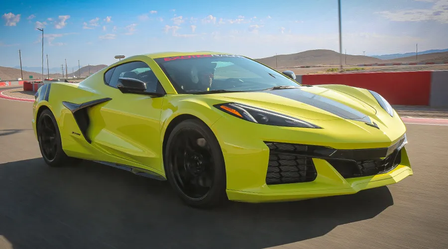 Corvette C8